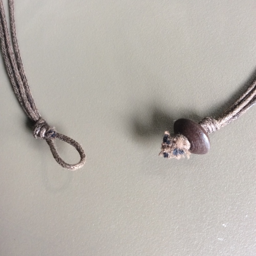 Surfer Necklace - Picture 6 of 6